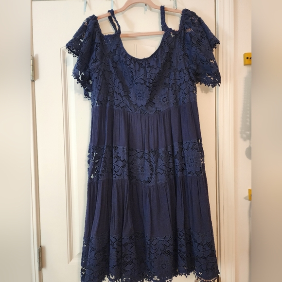 Robbie Lee Navy Blue Lace Dress Bare Shoulder Playful Chic 1X Romantic Sexy - Picture 5 of 13